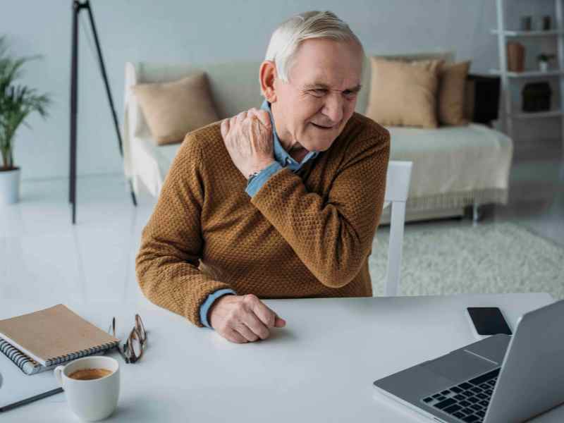 St. John’s Wort vs. L-Theanine: Sourcing Premium Botanicals for Hypericin-Driven Nerve Calming vs. G